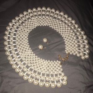 Pearl necklace & earrings